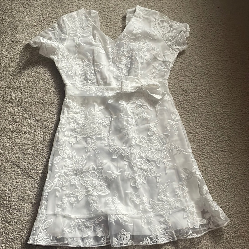 NEVER WORN white lace dress